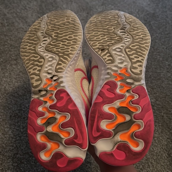 Nike Renew Running Shoes Neon Orange & Pink 6.5 - Picture 5 of 6